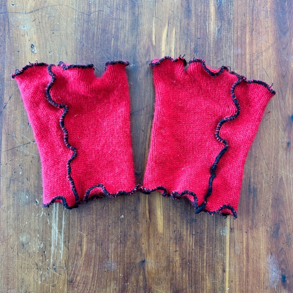 Red Fingerless Cashmere Knit Gloves